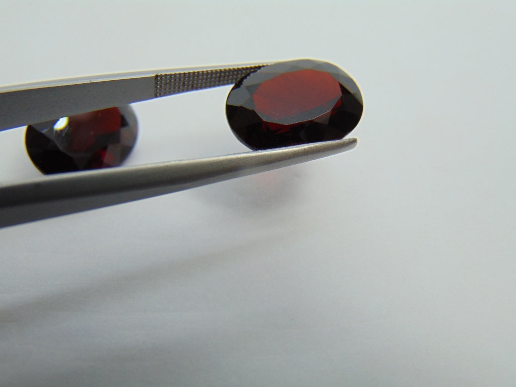 22ct Garnet Pair 15x11mm