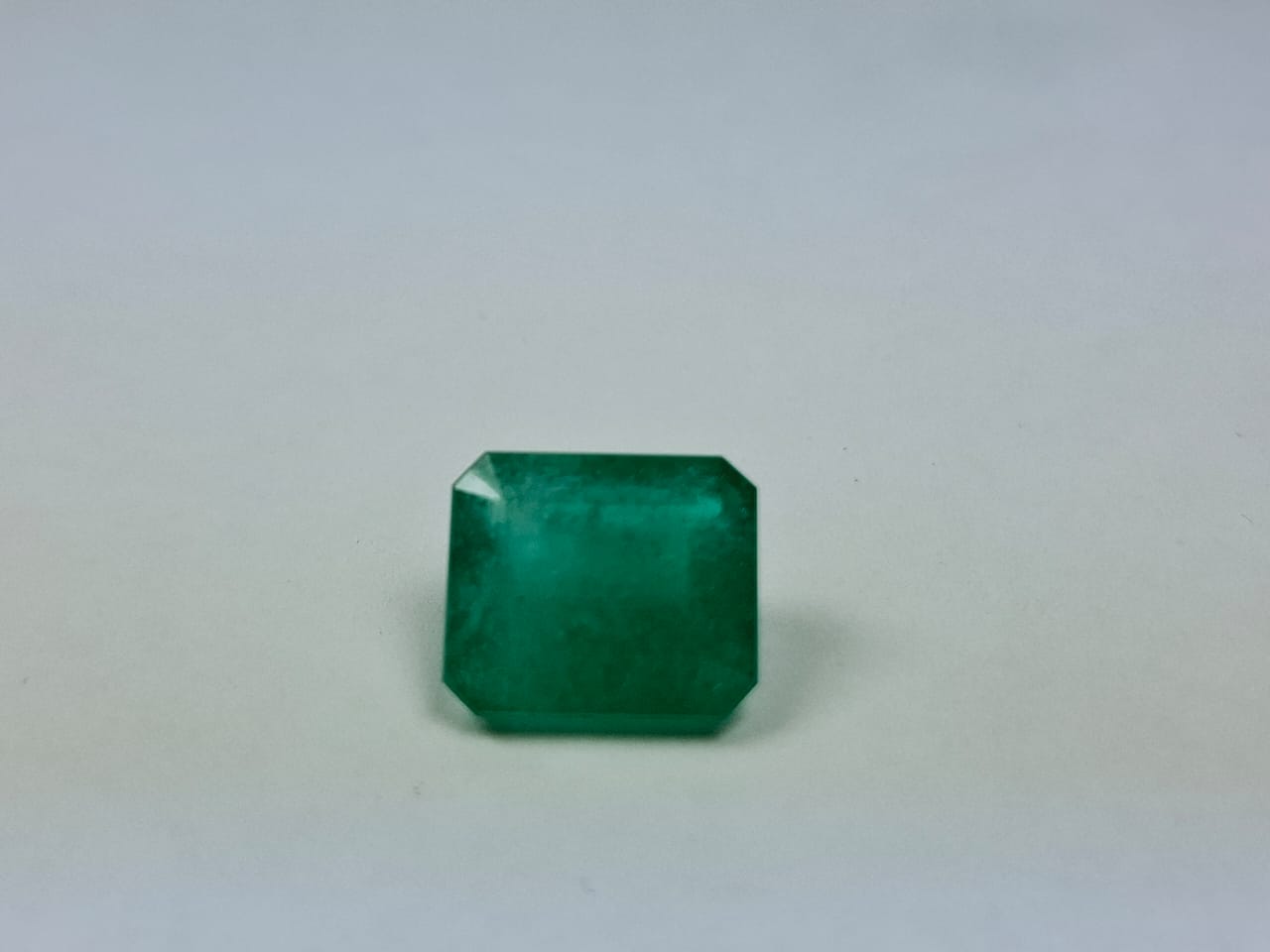 6.88ct Emerald 13x11mm