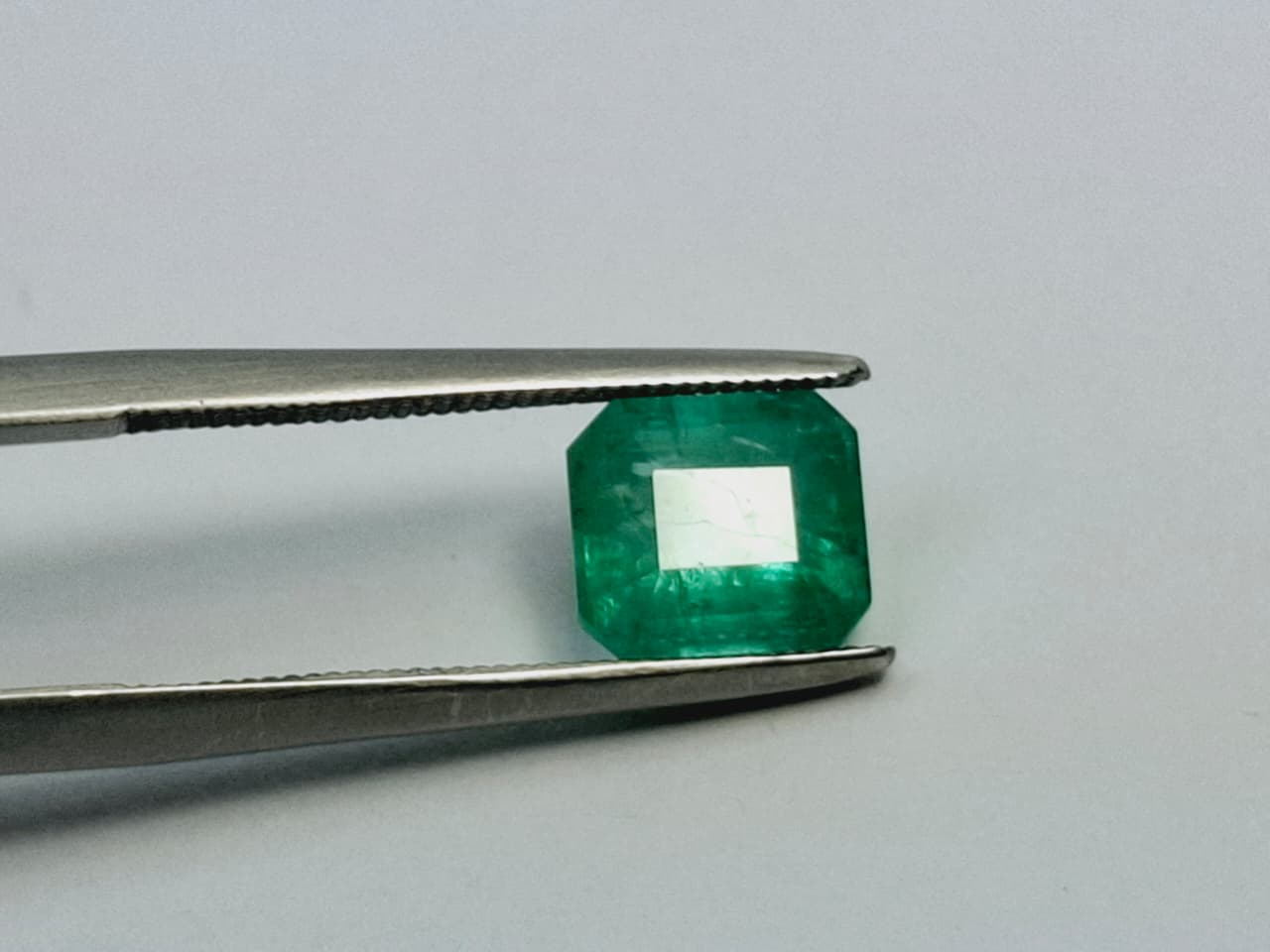 1.55ct Emerald 7mm