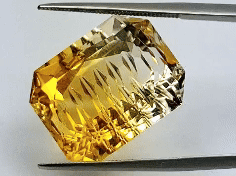 19.37ct Citrine Bicolor 19x15mm