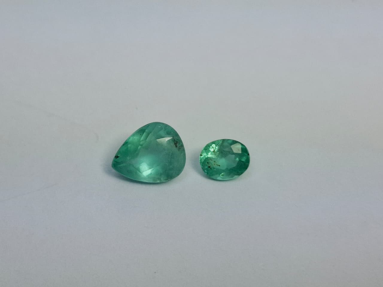 2.35ct Emerald 9x7mm 6x5mm