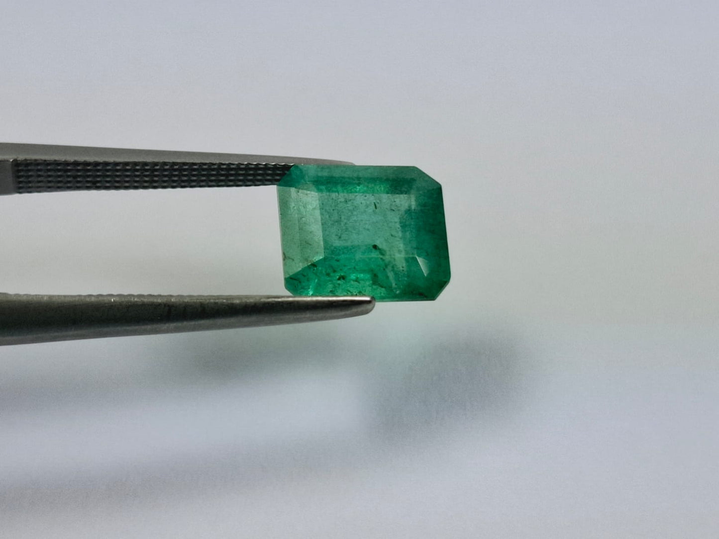 2.74ct Emerald 9x7mm
