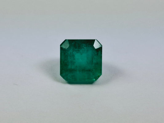 2.75ct Emerald 8mm