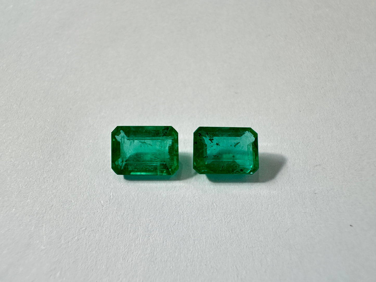2.85ct Emerald Pair 8x6mm