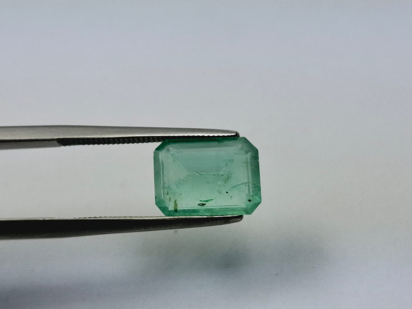 3.34ct Emerald 10.5x8mm