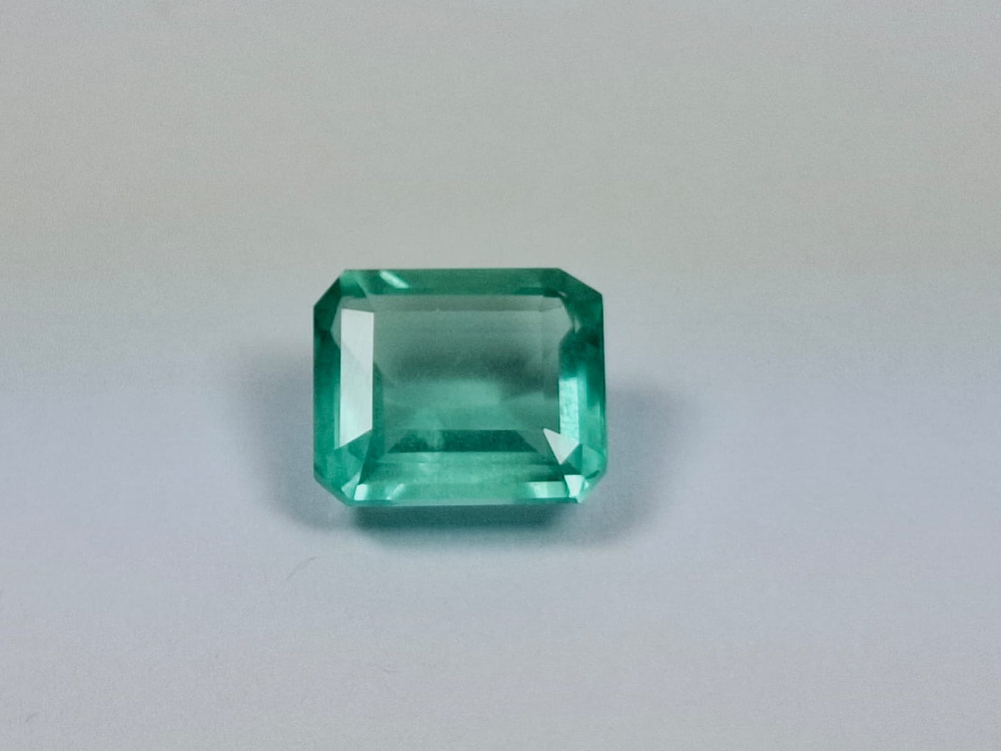2.84ct Emerald 9x8mm
