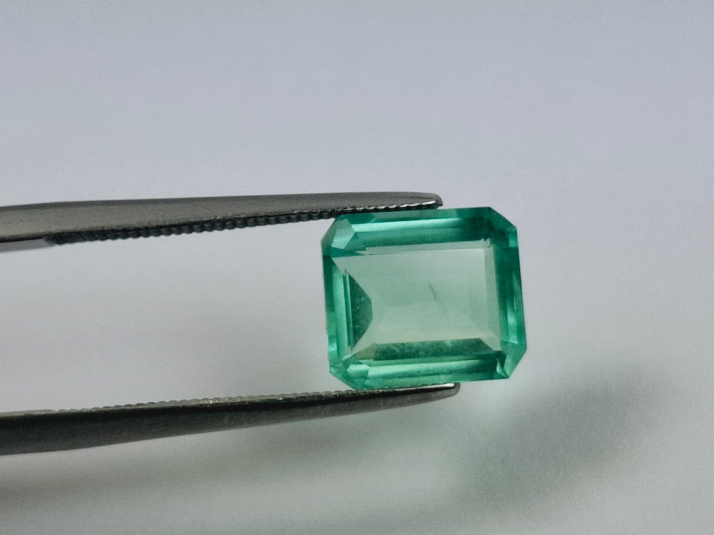 2.84ct Emerald 9x8mm