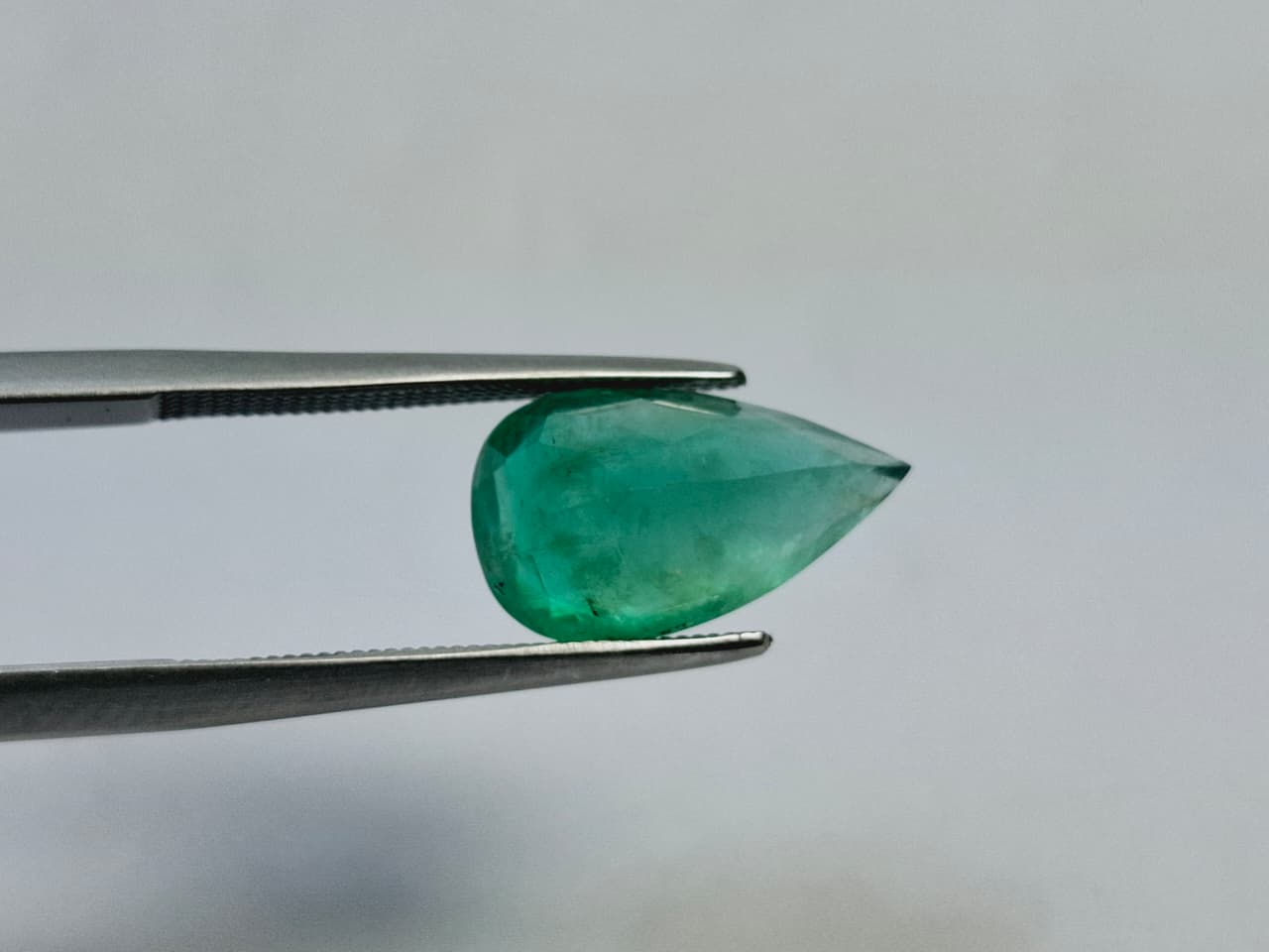 4.07ct Emerald 14x8mm