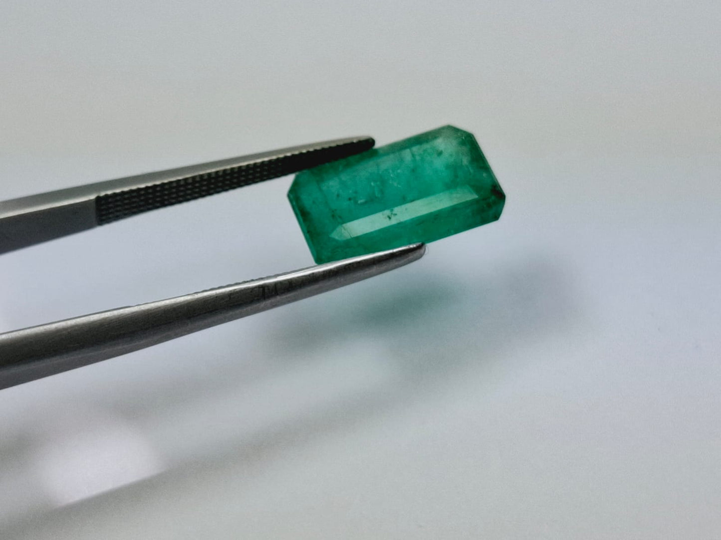 4.30ct Emerald 12x8mm