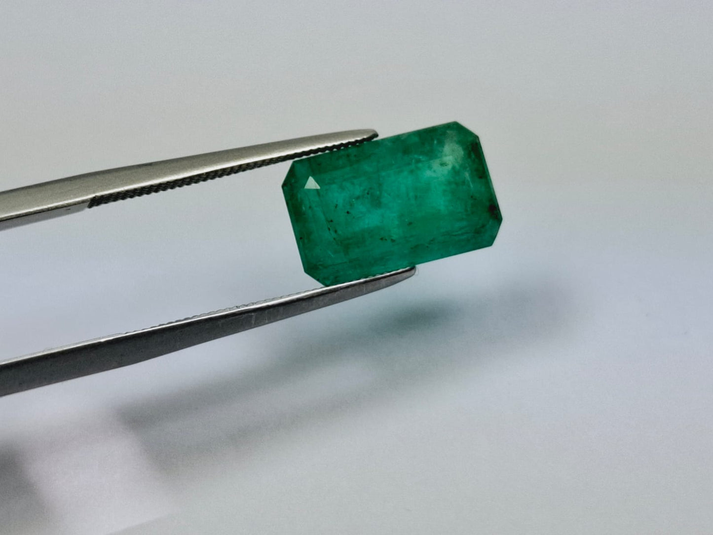 4.30ct Emerald 12x8mm