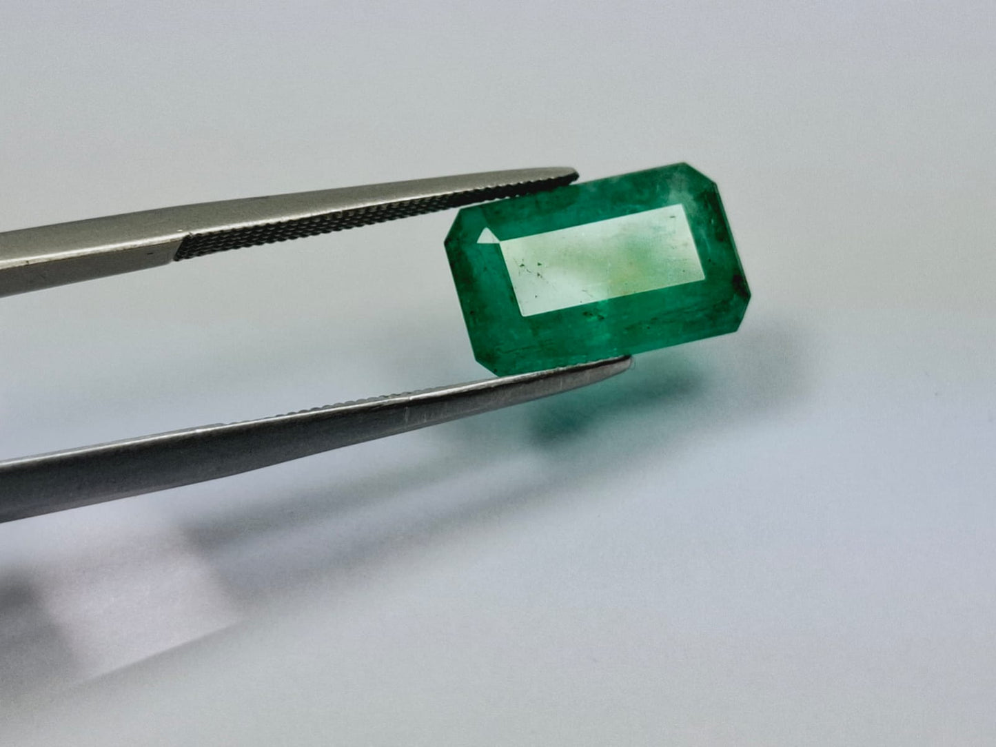 4.30ct Emerald 12x8mm