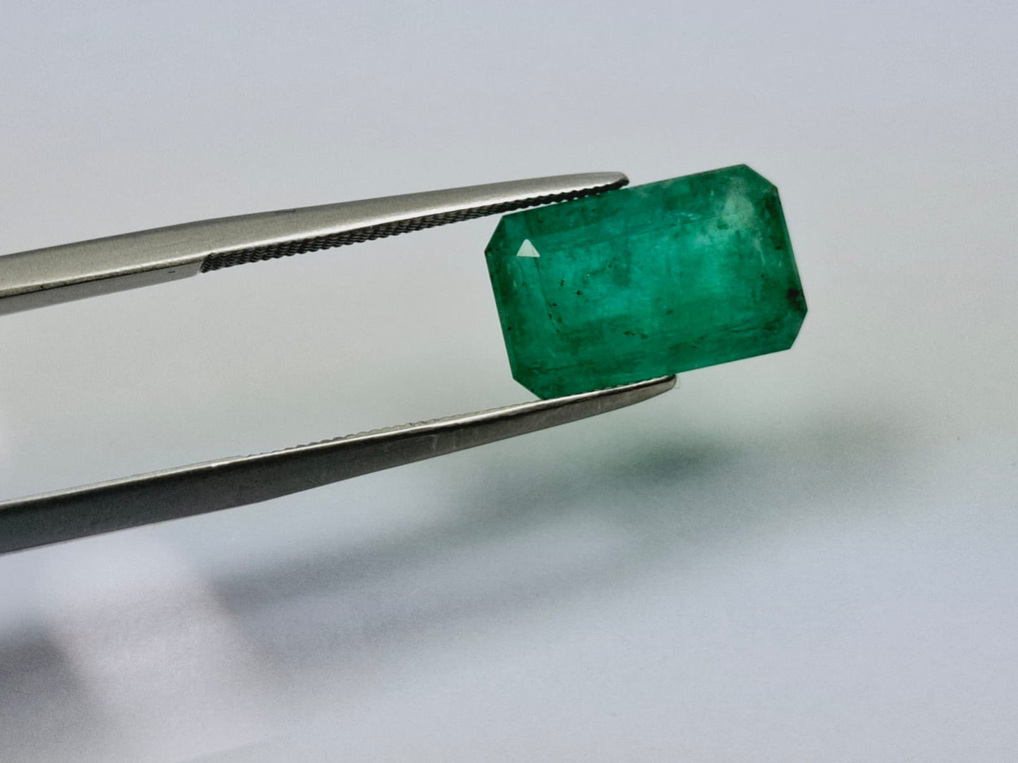 4.30ct Emerald 12x8mm