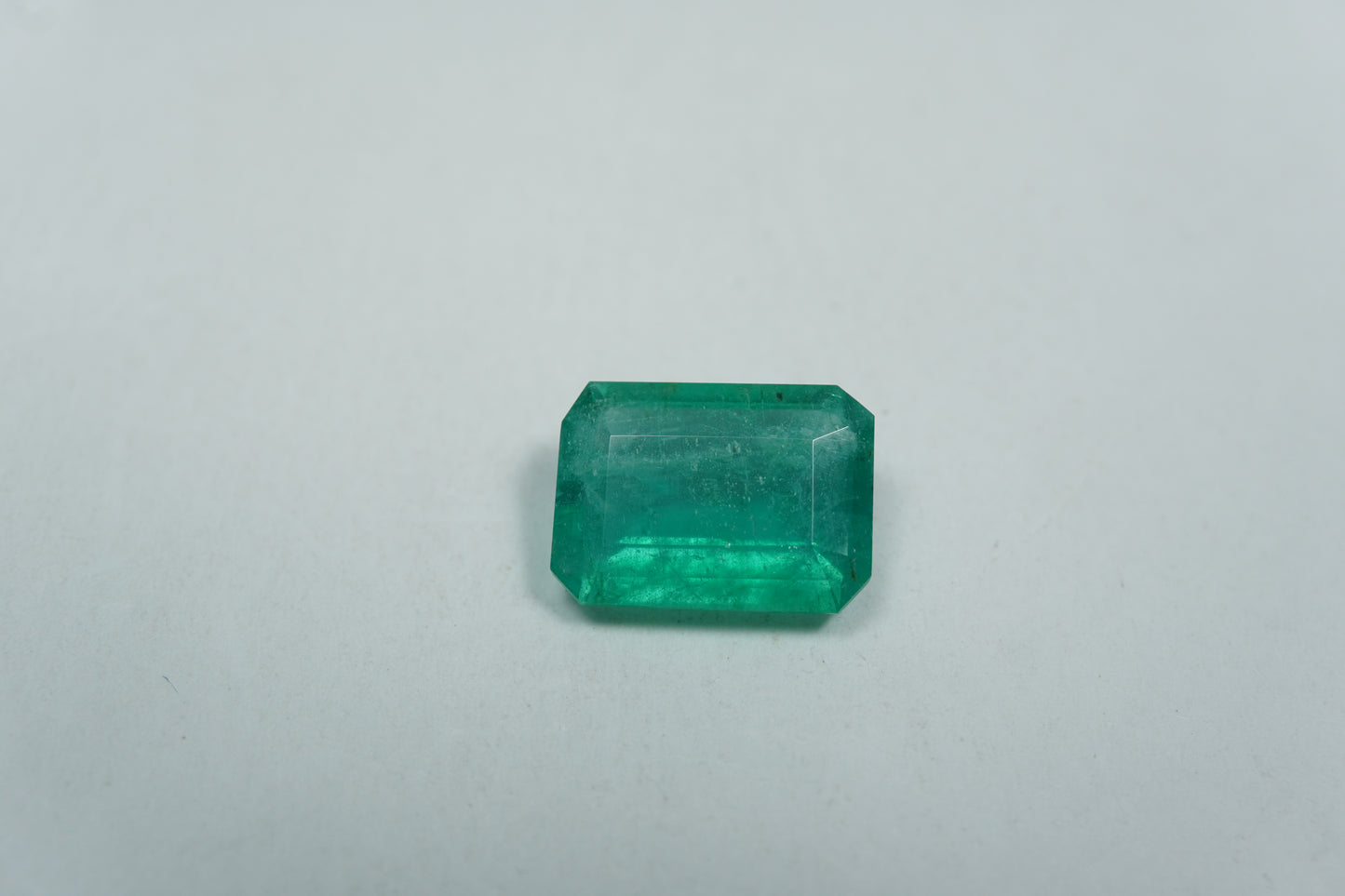 3.29ct Emerald 12x8mm