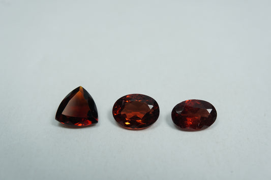 3.38ct Garnet 8x5.5mm / 7x5mm / 7mm