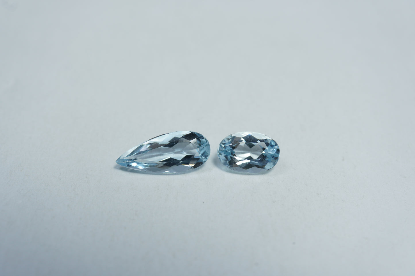 1.60ct Aquamarine 11x4mm / 7x5mm