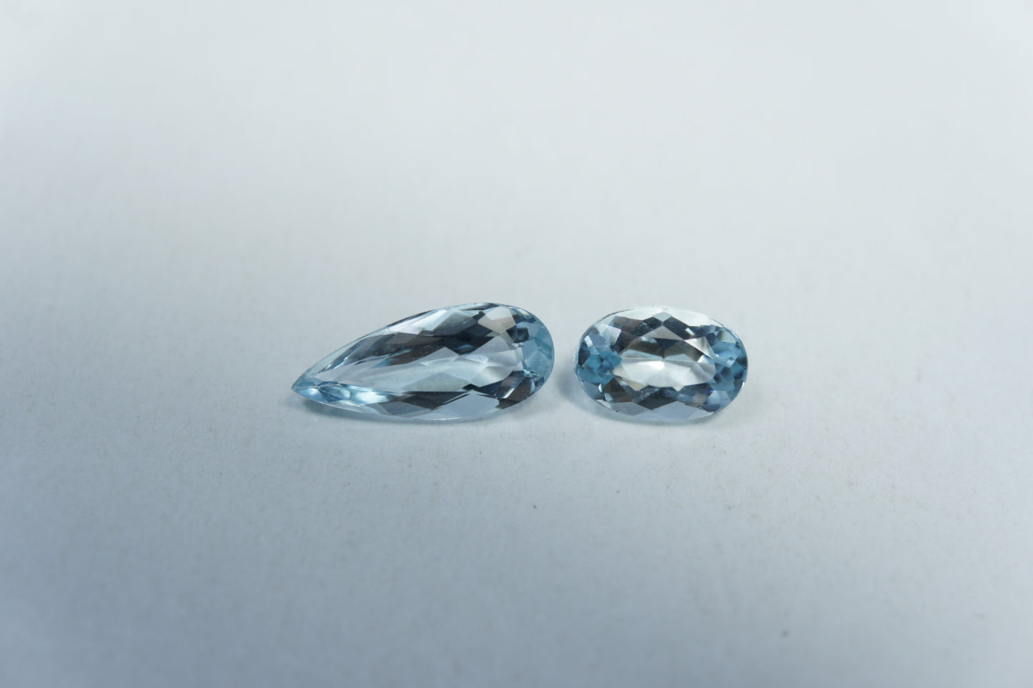 1.60ct Aquamarine 11x4mm / 7x5mm