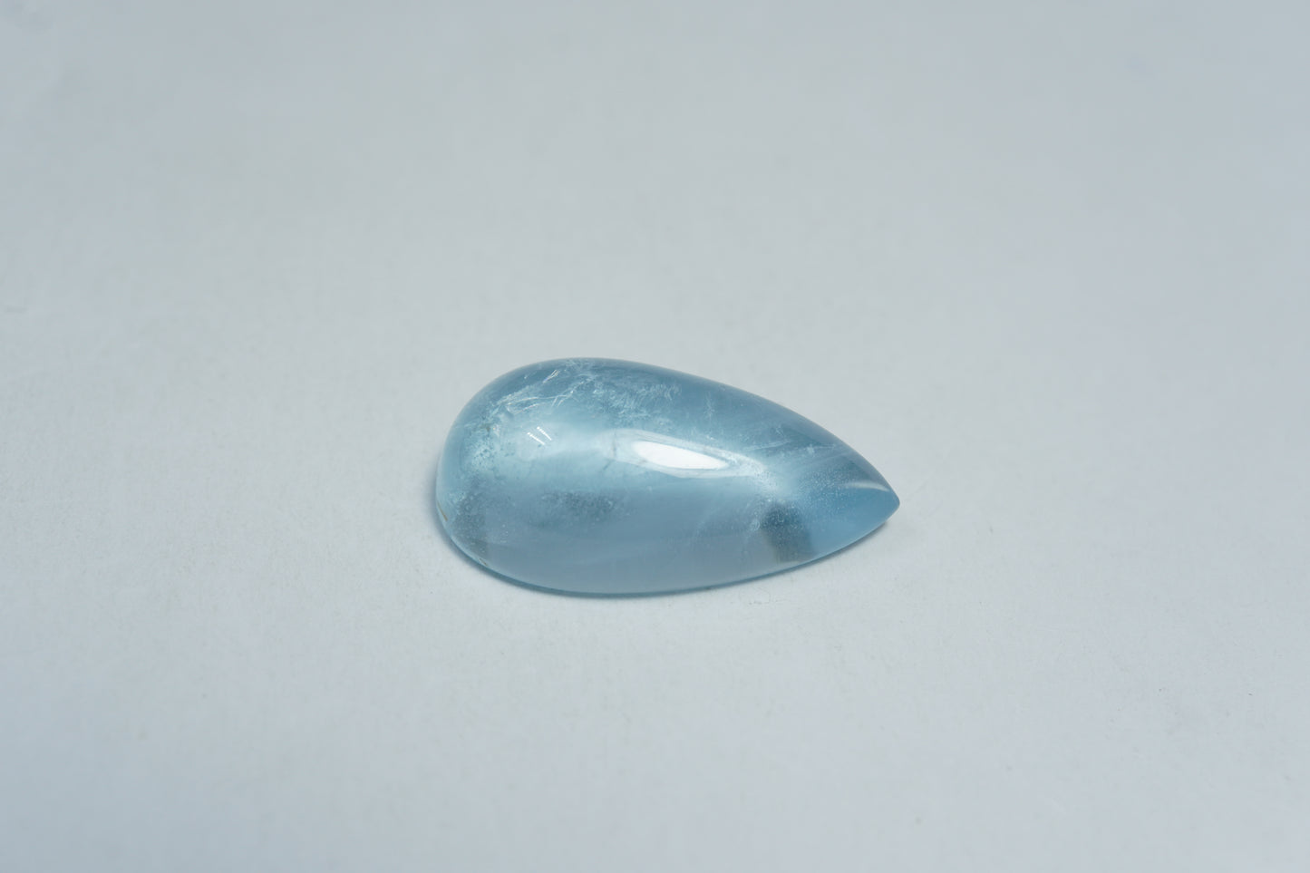 8.60ct Aquamarine cabochon 19x11mm