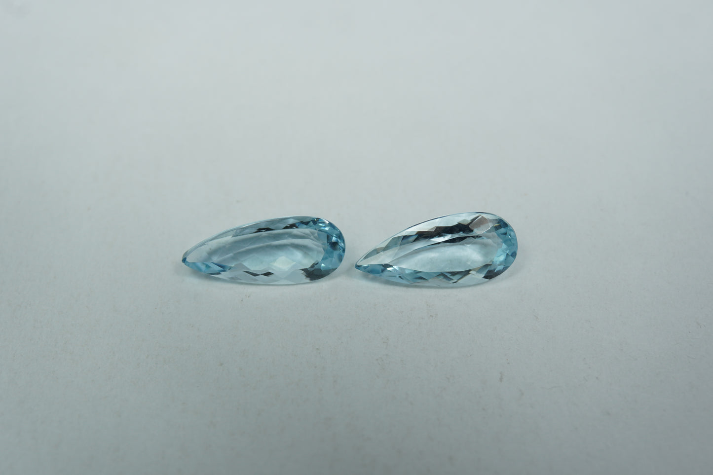 2.28ct Aquamarine 11x5mm