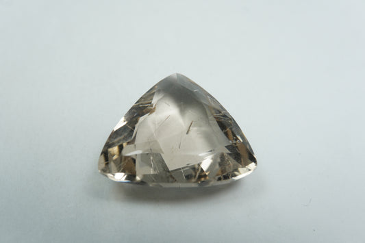 23ct Quartz with inclusion 21mm