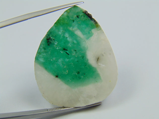 30.20ct Emerald 32x27mm