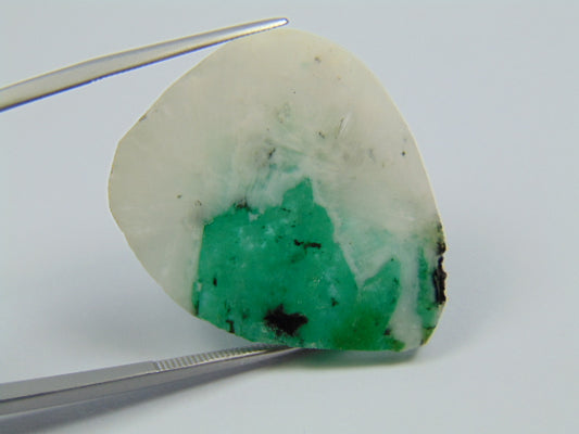 30.20ct Emerald 32x27mm