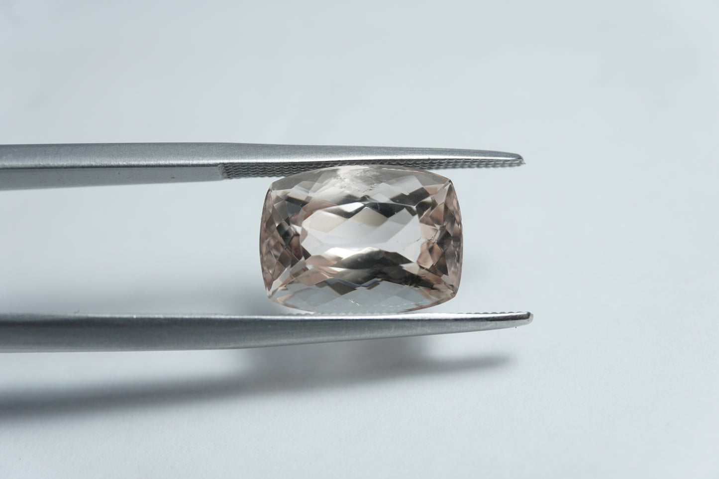 4.90ct Morganite 12x9mm
