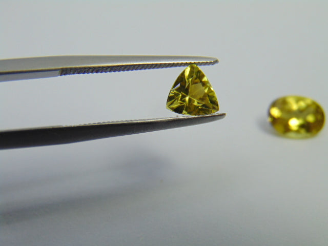 2.30ct Chrysolite 8x6mm 6mm