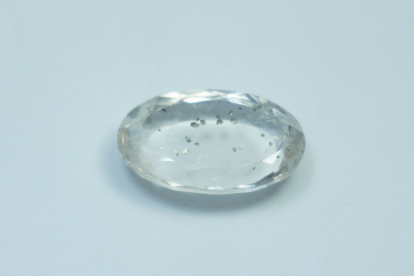 19.85ct Quartz with inclusion 24x15mm