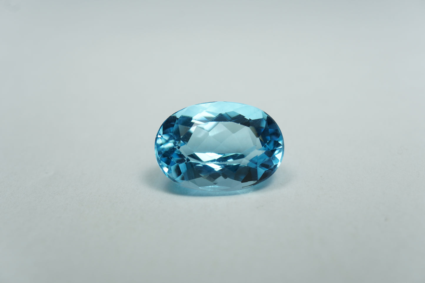 8.45ct Topaz 14x10mm