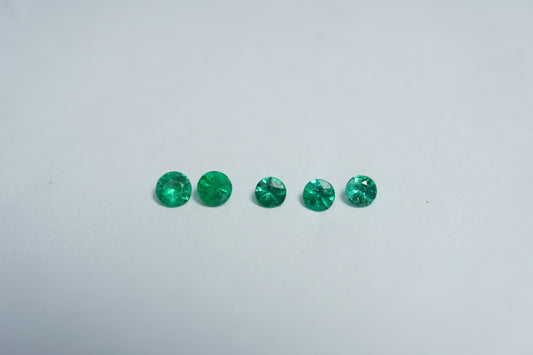 0.39ct Emerald 3mm / 2mm