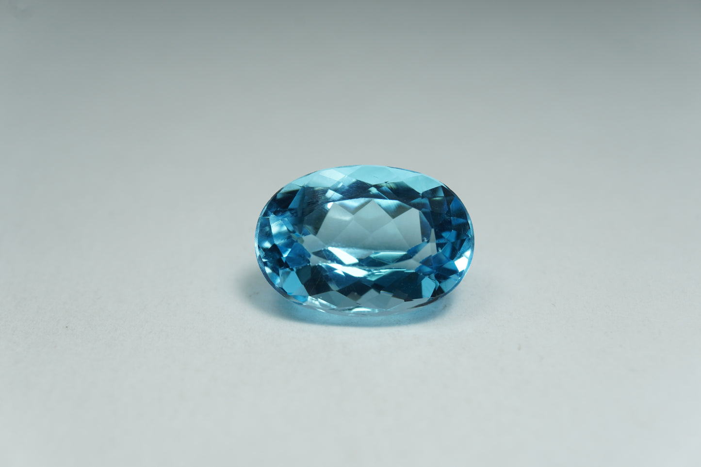 8.45ct Topaz 14x10mm
