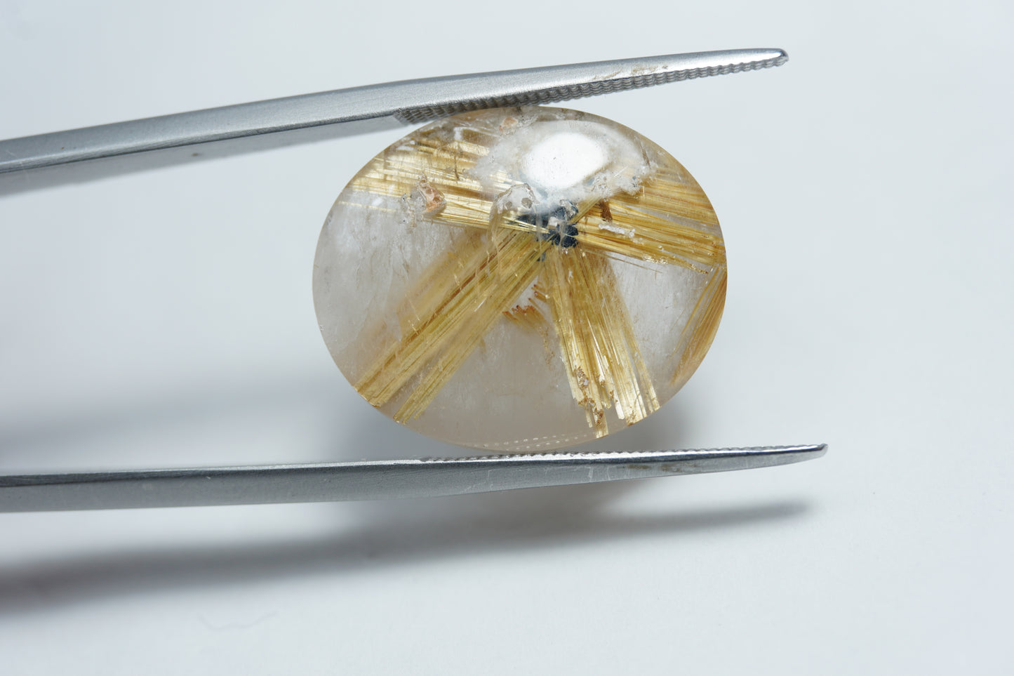 14.75ct Rutile star 18x16mm