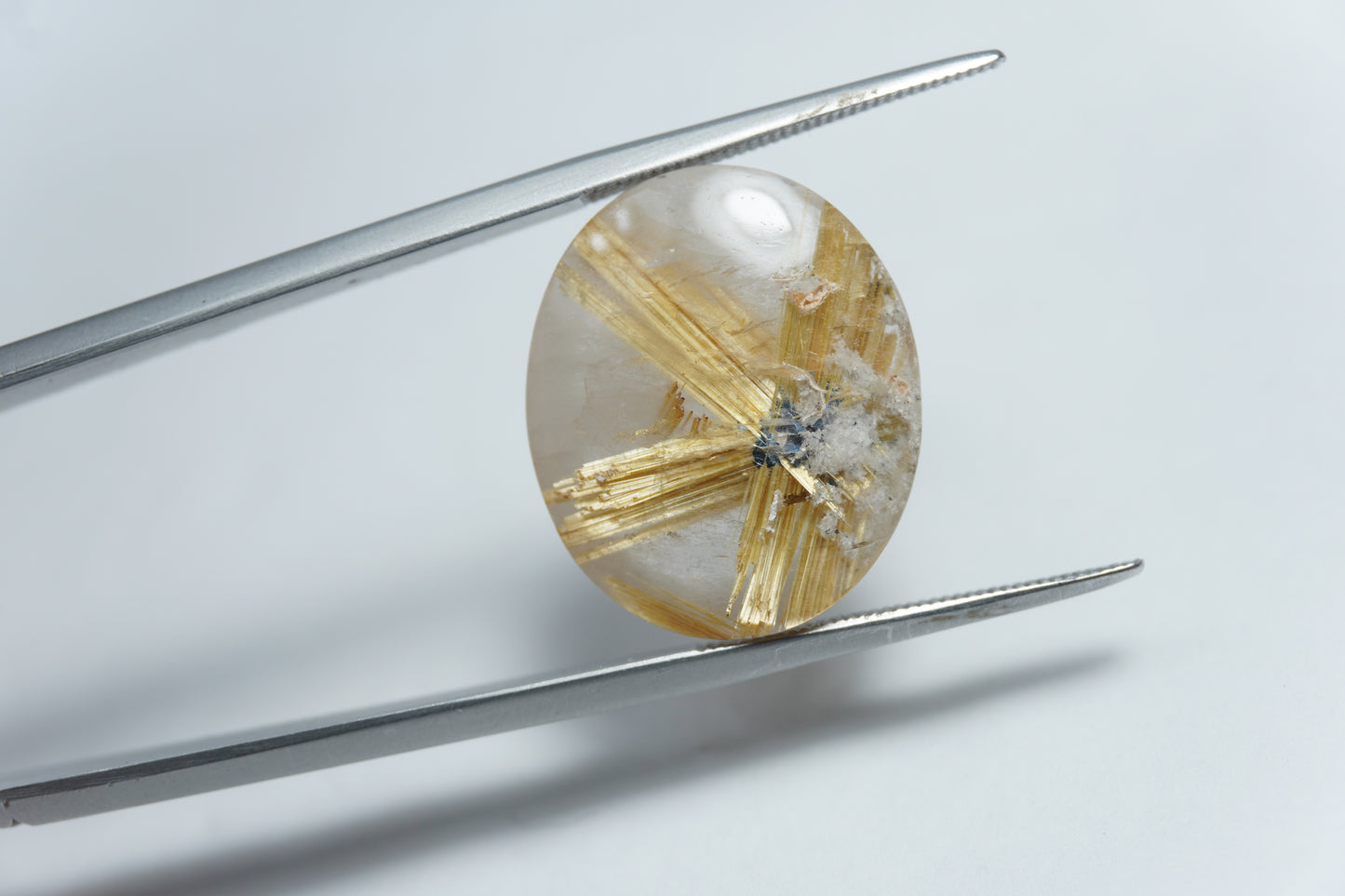 14.75ct Rutile star 18x16mm