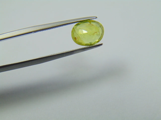 2.75ct Chrysolite 9x7mm
