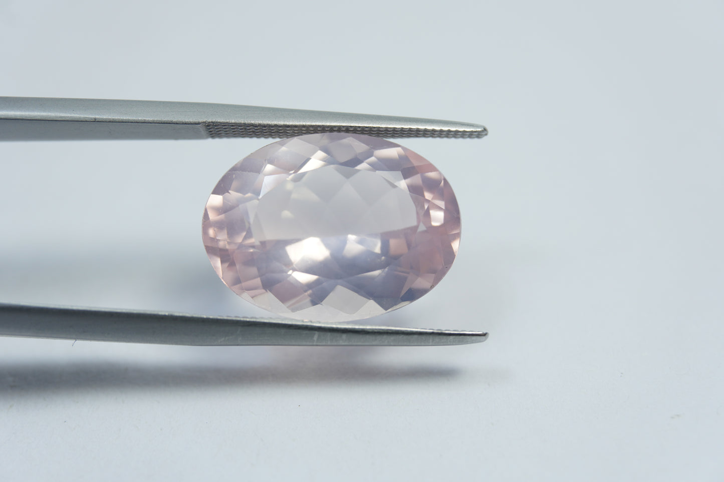 8.80ct Quartz rose 17x12mm