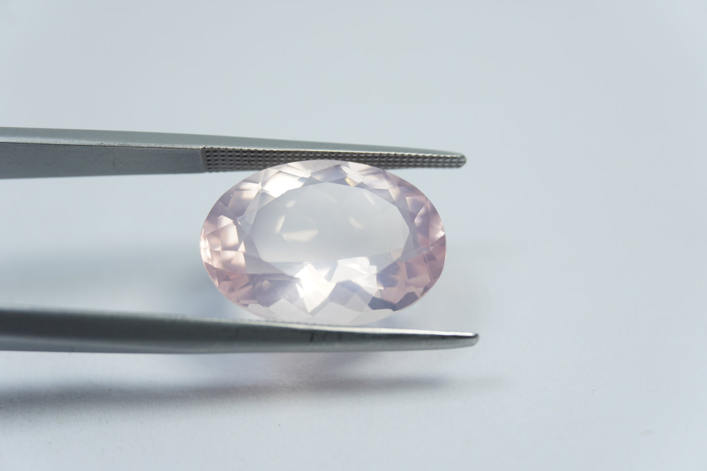 8.80ct Quartz rose 17x12mm