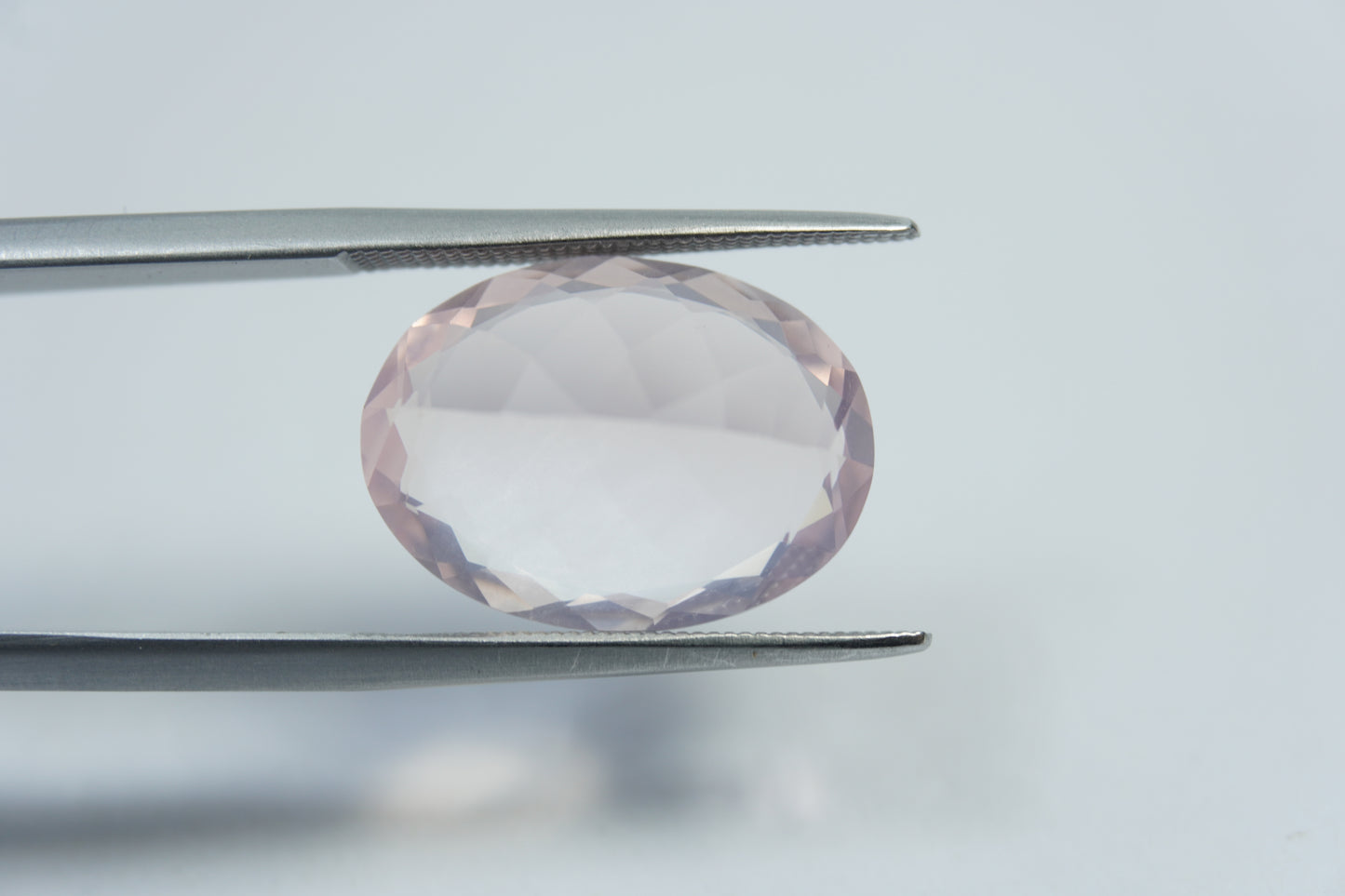 8.80ct Quartz rose 17x12mm