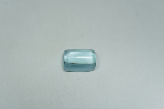 3.69ct Aquamarine cabochon 11x8mm
