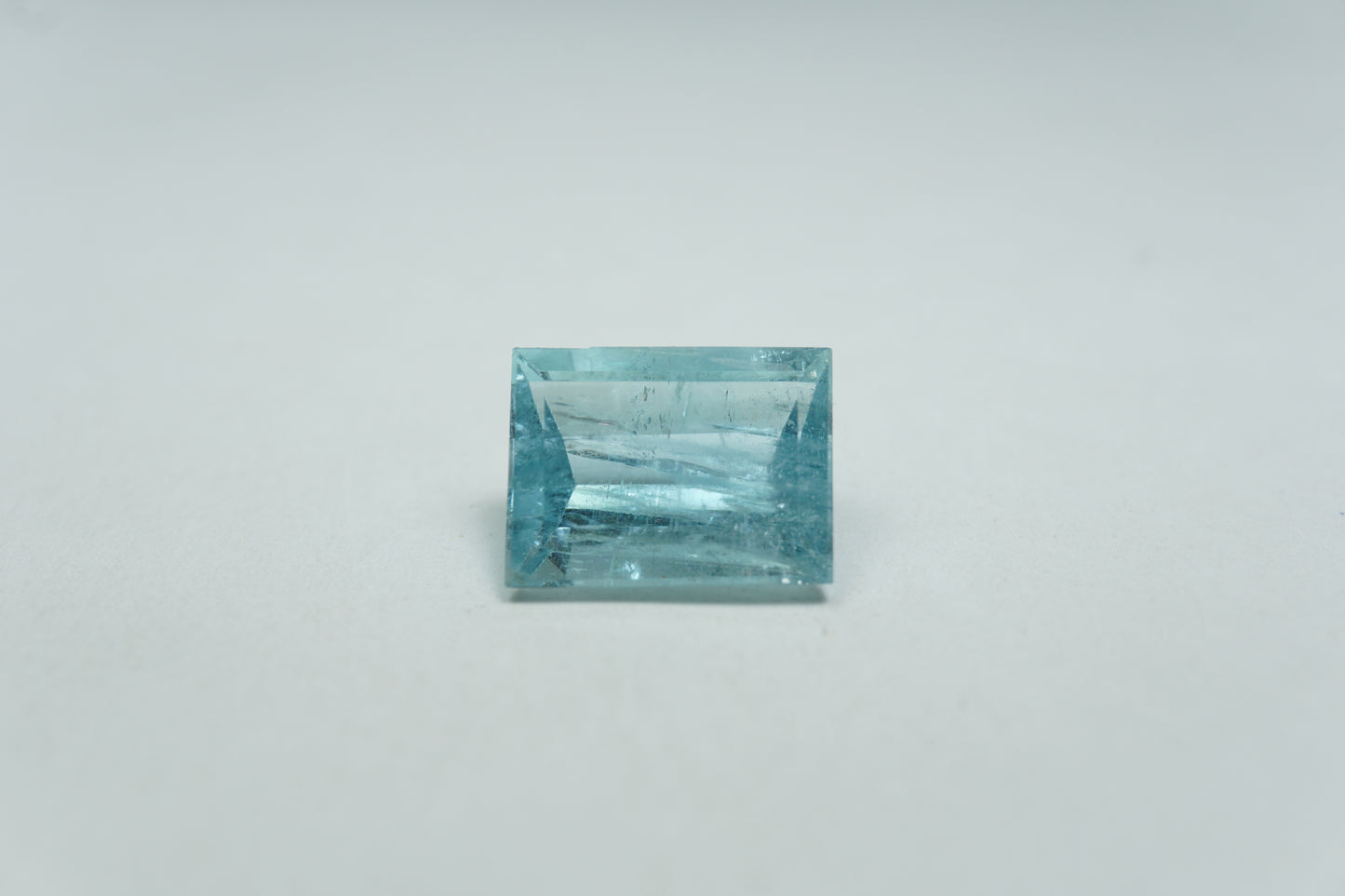 5.65ct Aquamarine 12x9mm