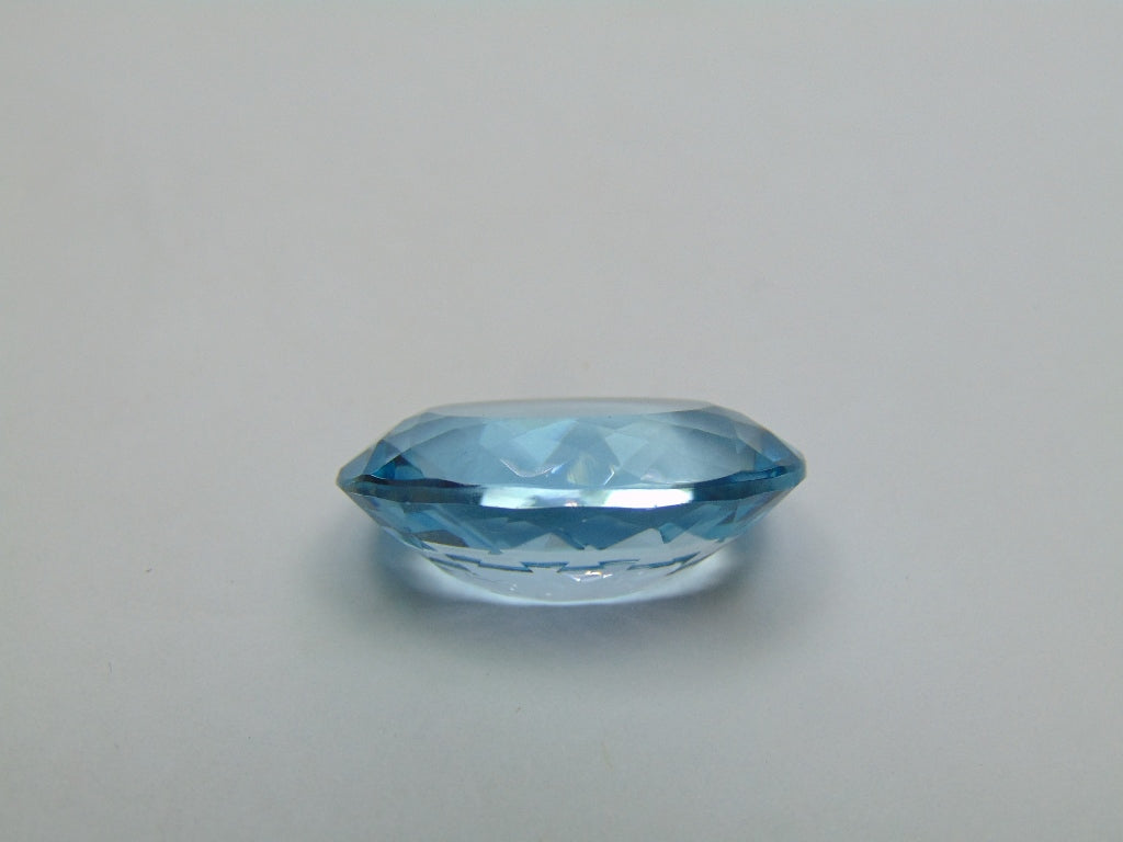 30.40ct Topaz 24x17mm