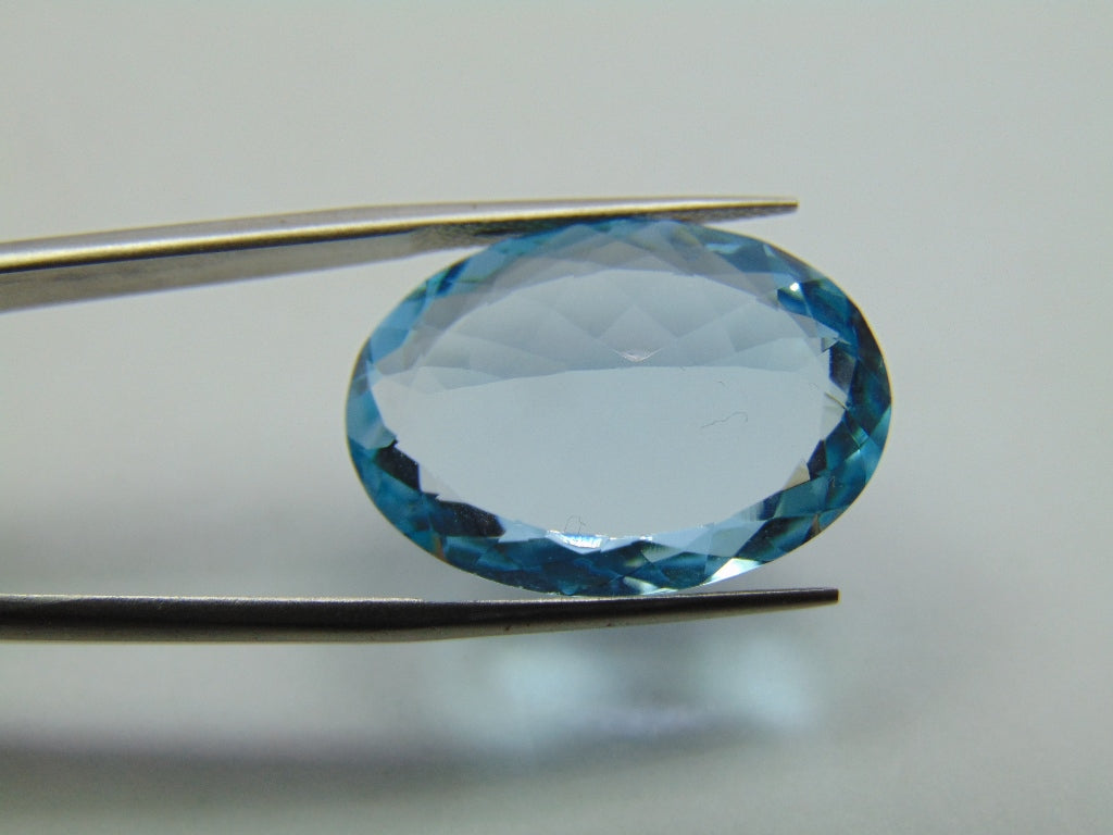 30.40ct Topaz 24x17mm