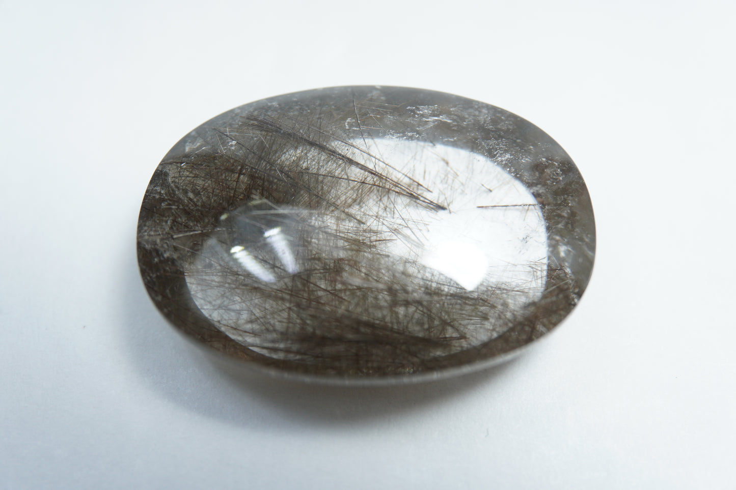38.65ct Quartz with inclusion 27x20mm