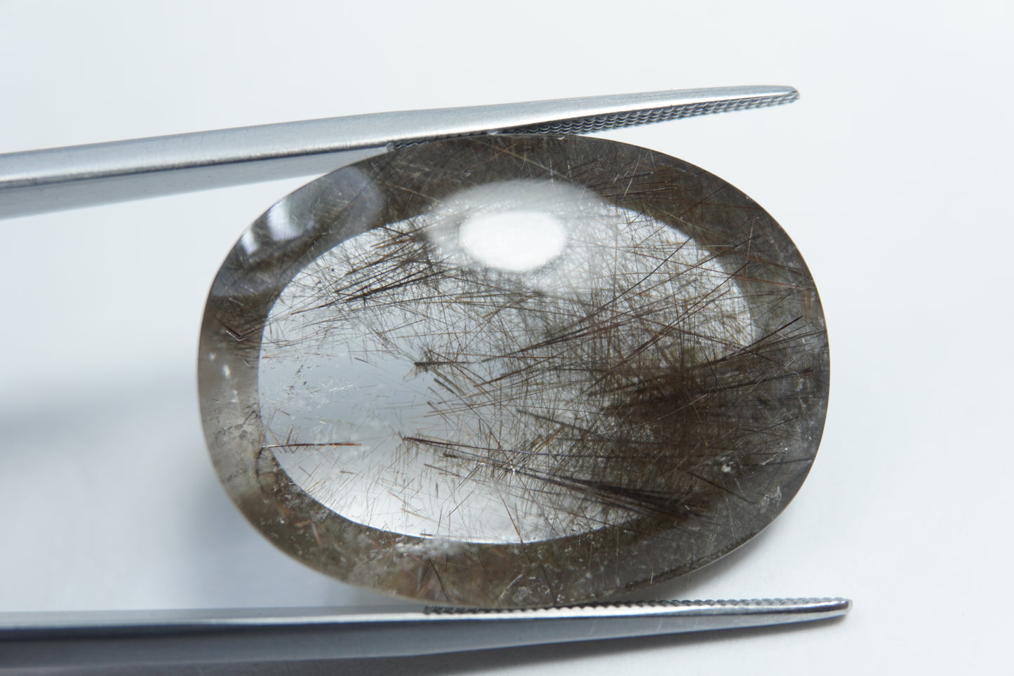 38.65ct Quartz with inclusion 27x20mm