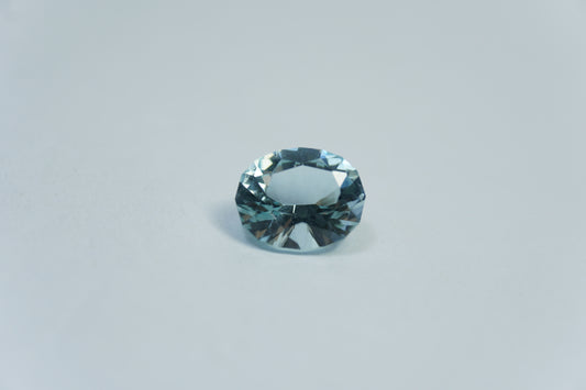 3.32ct Topaz 10x8mm