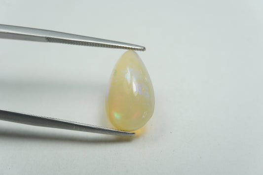 2.93ct Opal cabochon 15x10mm
