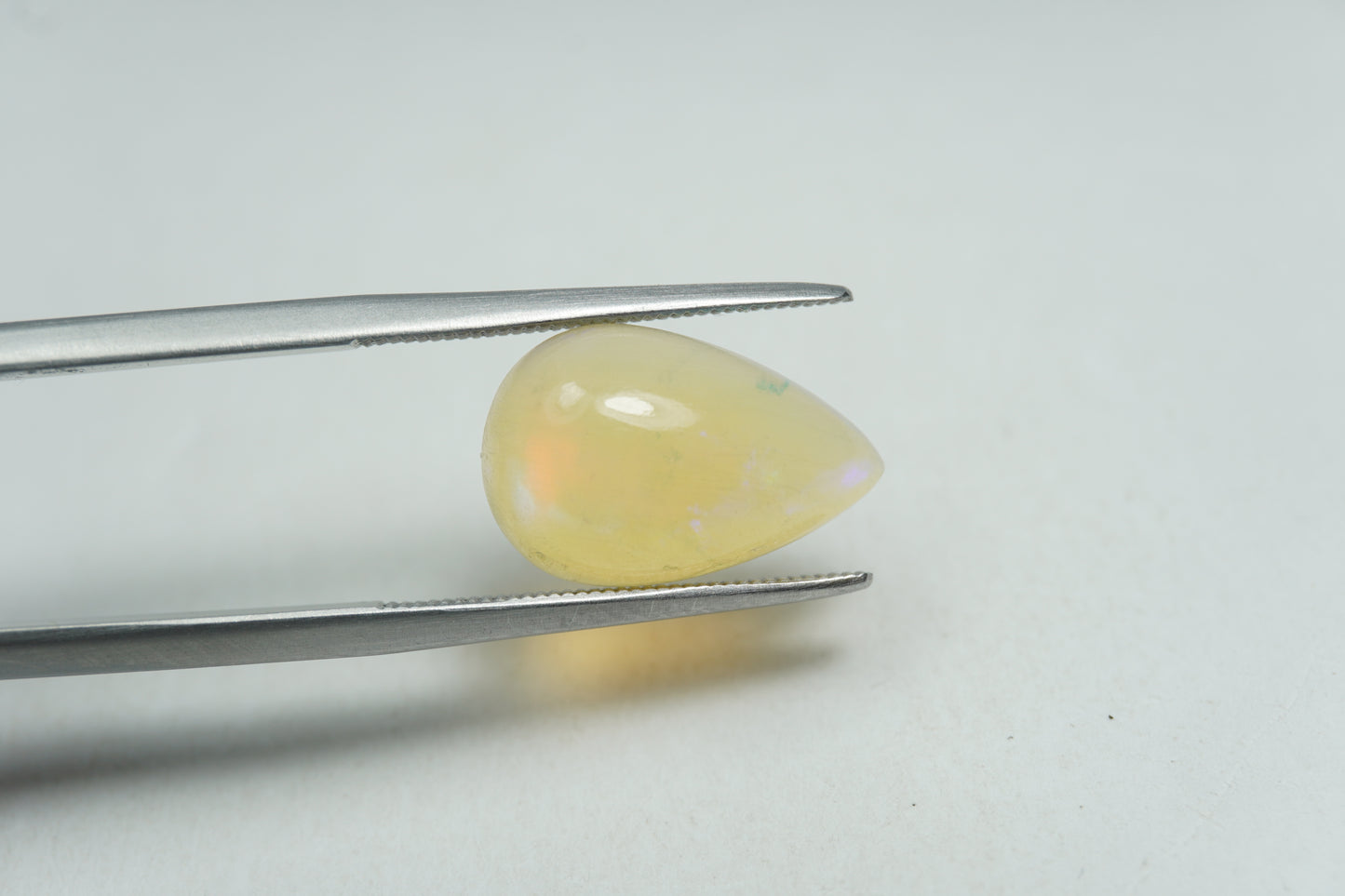 2.93ct Opal cabochon 15x10mm