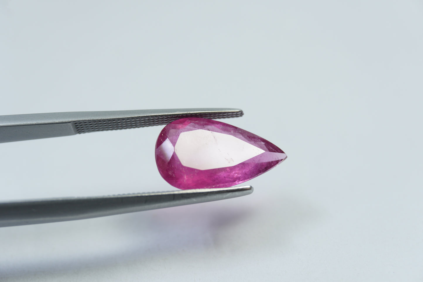 3.38ct Tourmaline pink 14x8mm