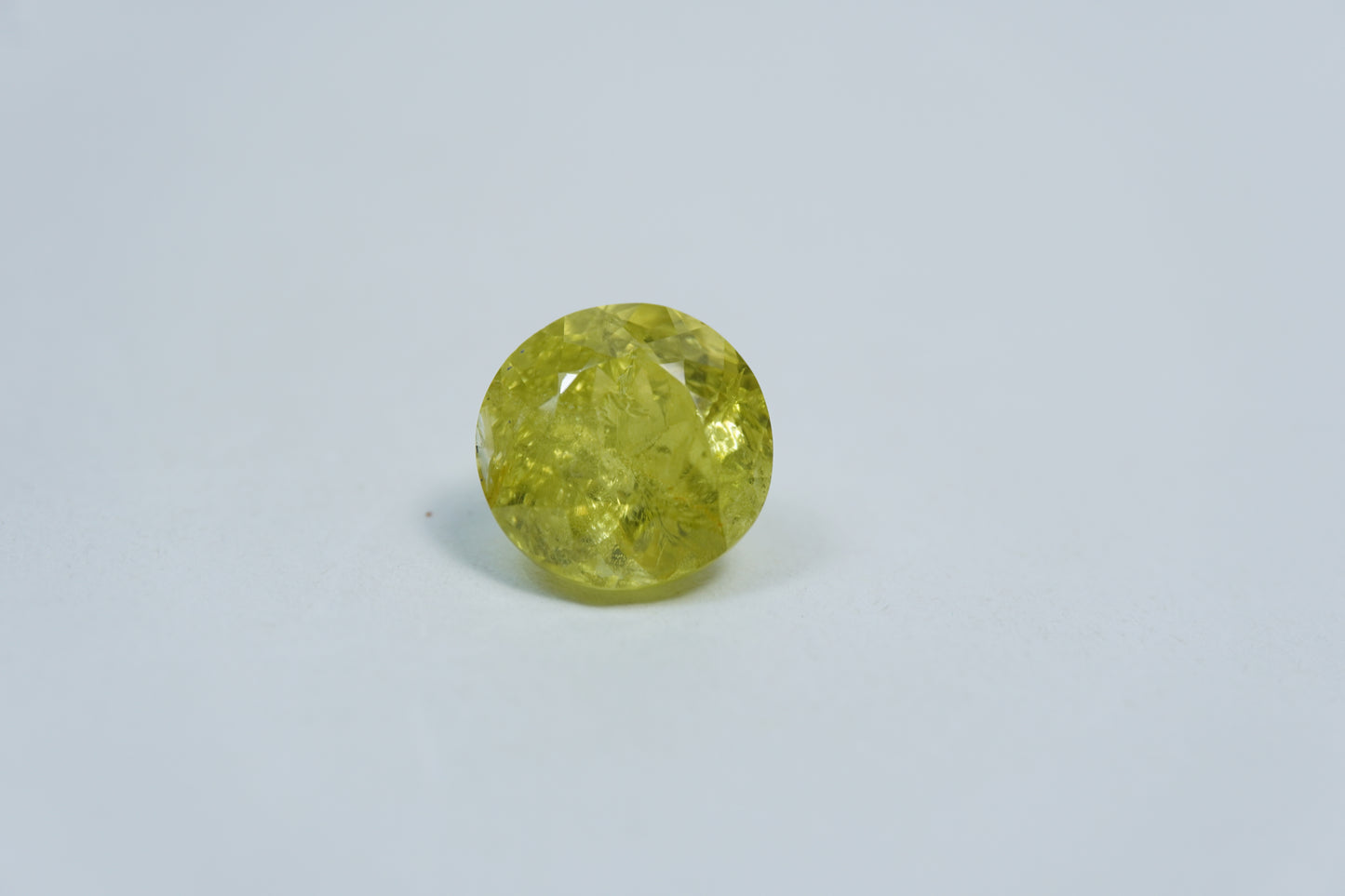 5.90ct Chrysolite 10mm