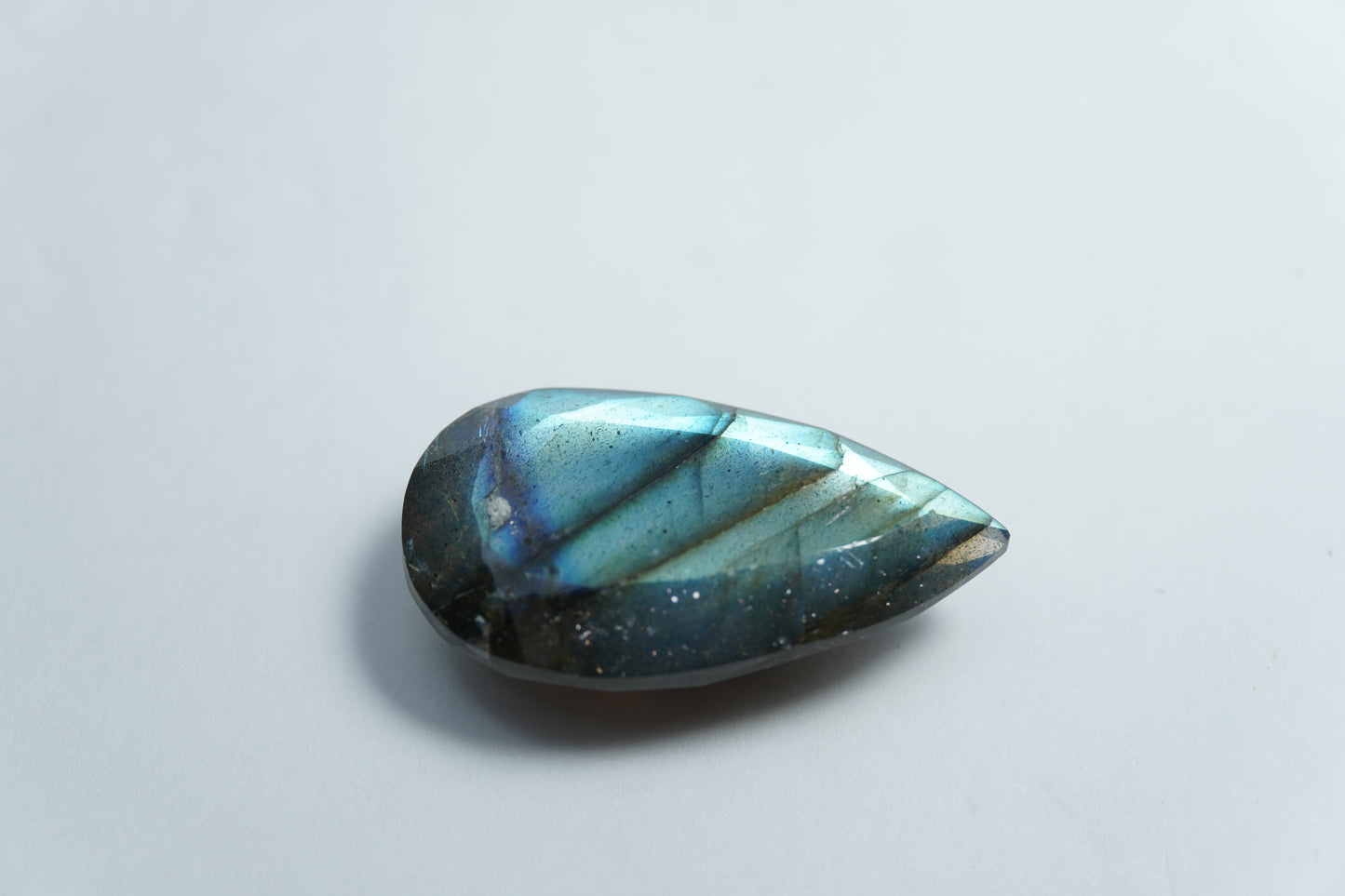 17.75ct Labradorite 25x14mm