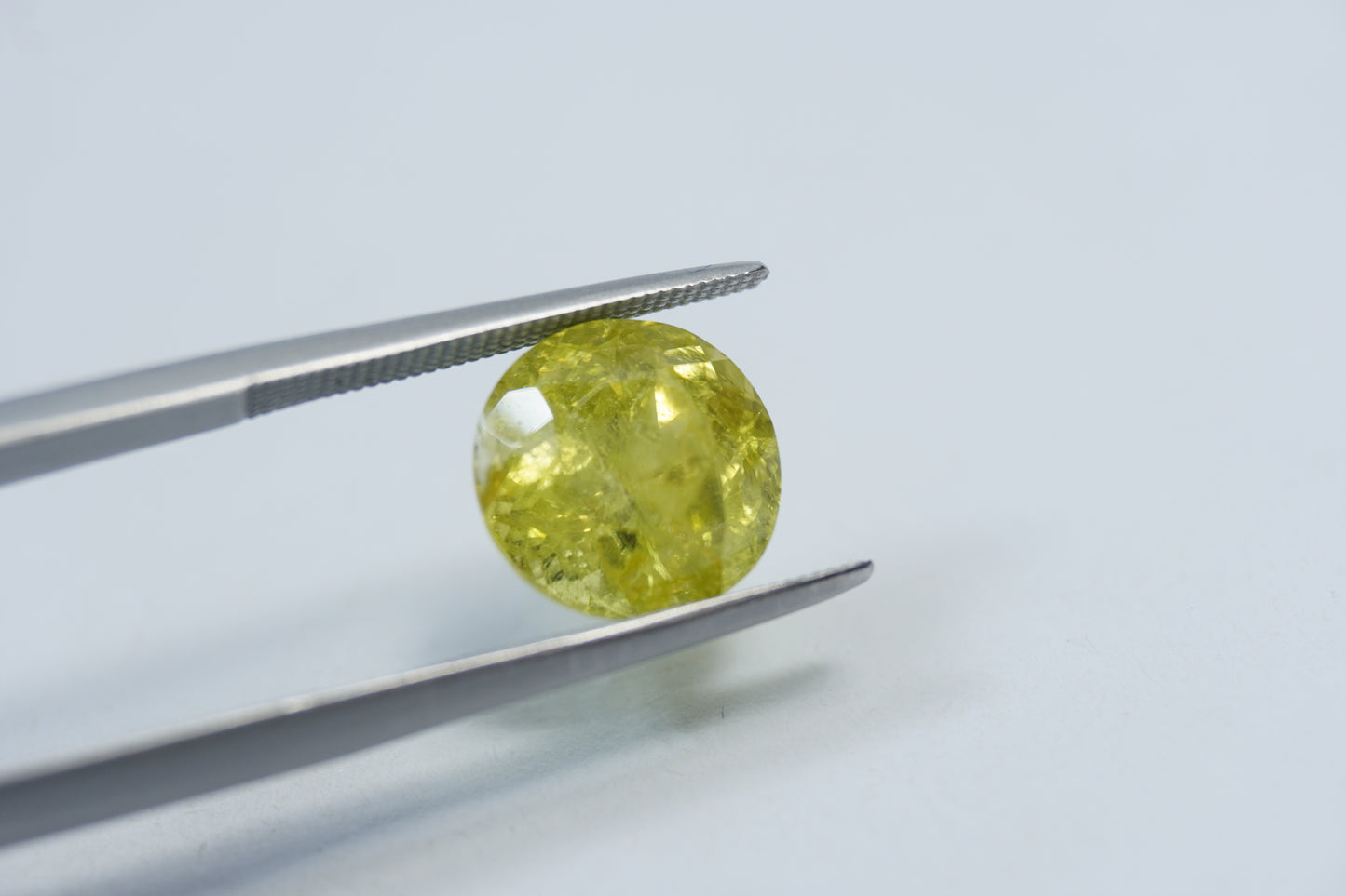 5.90ct Chrysolite 10mm